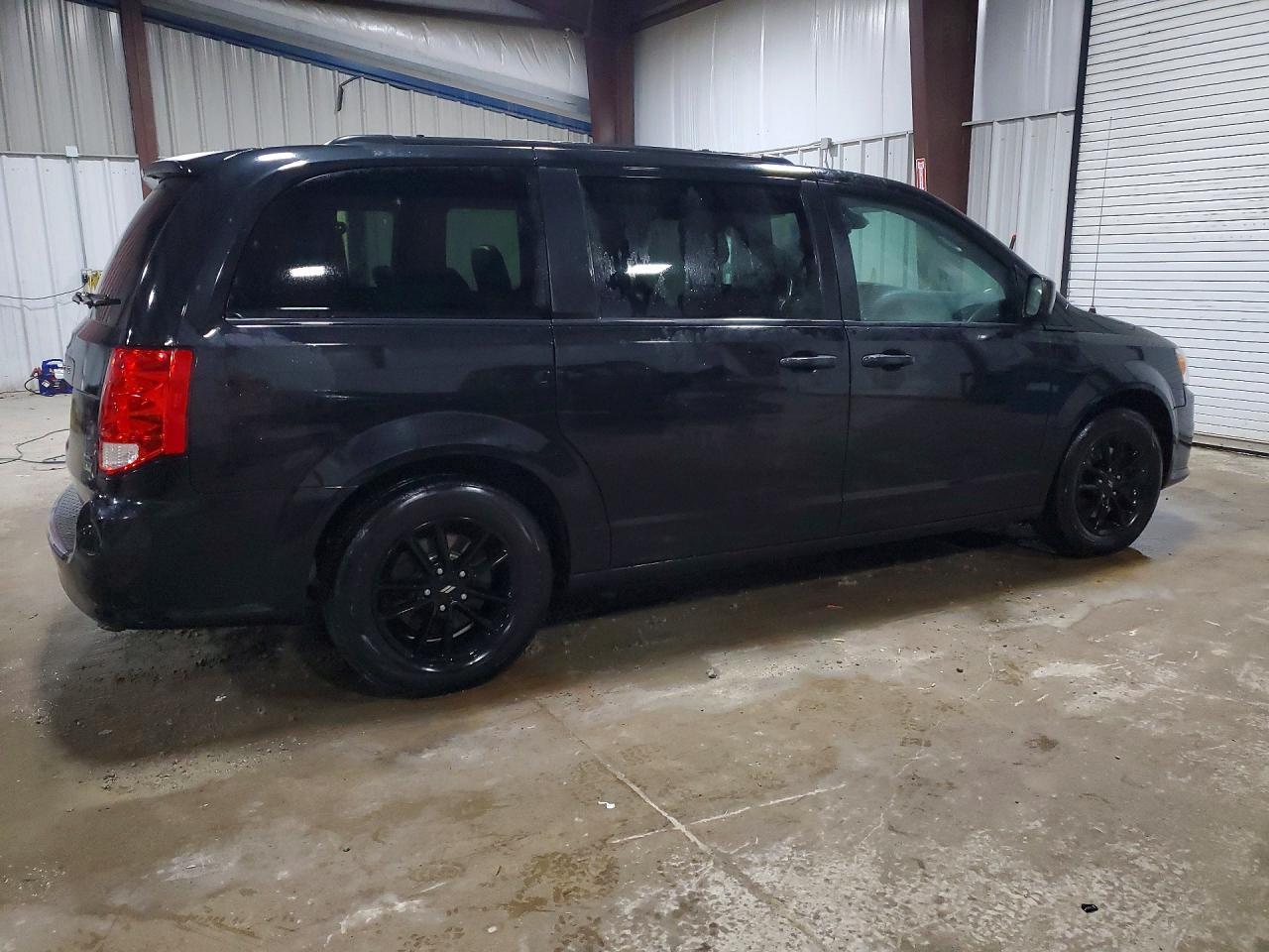 2019 Dodge Grand Caravan Gt - zdjęcie 3