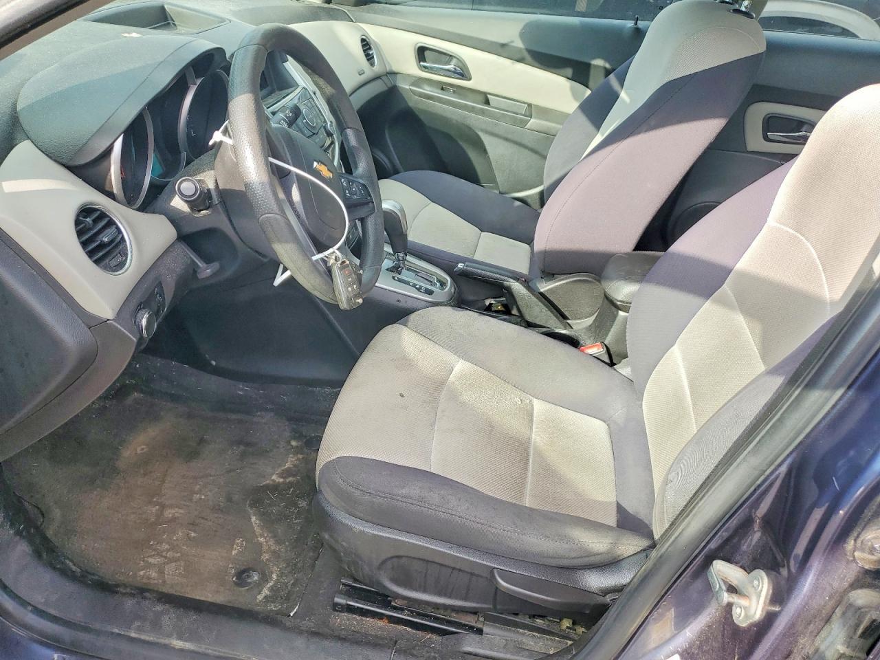 2013 Chevrolet Cruze Ls - zdjęcie 7