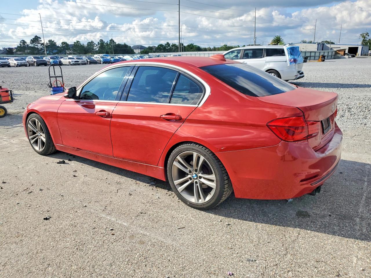 2018 BMW 330 I - zdjęcie 2