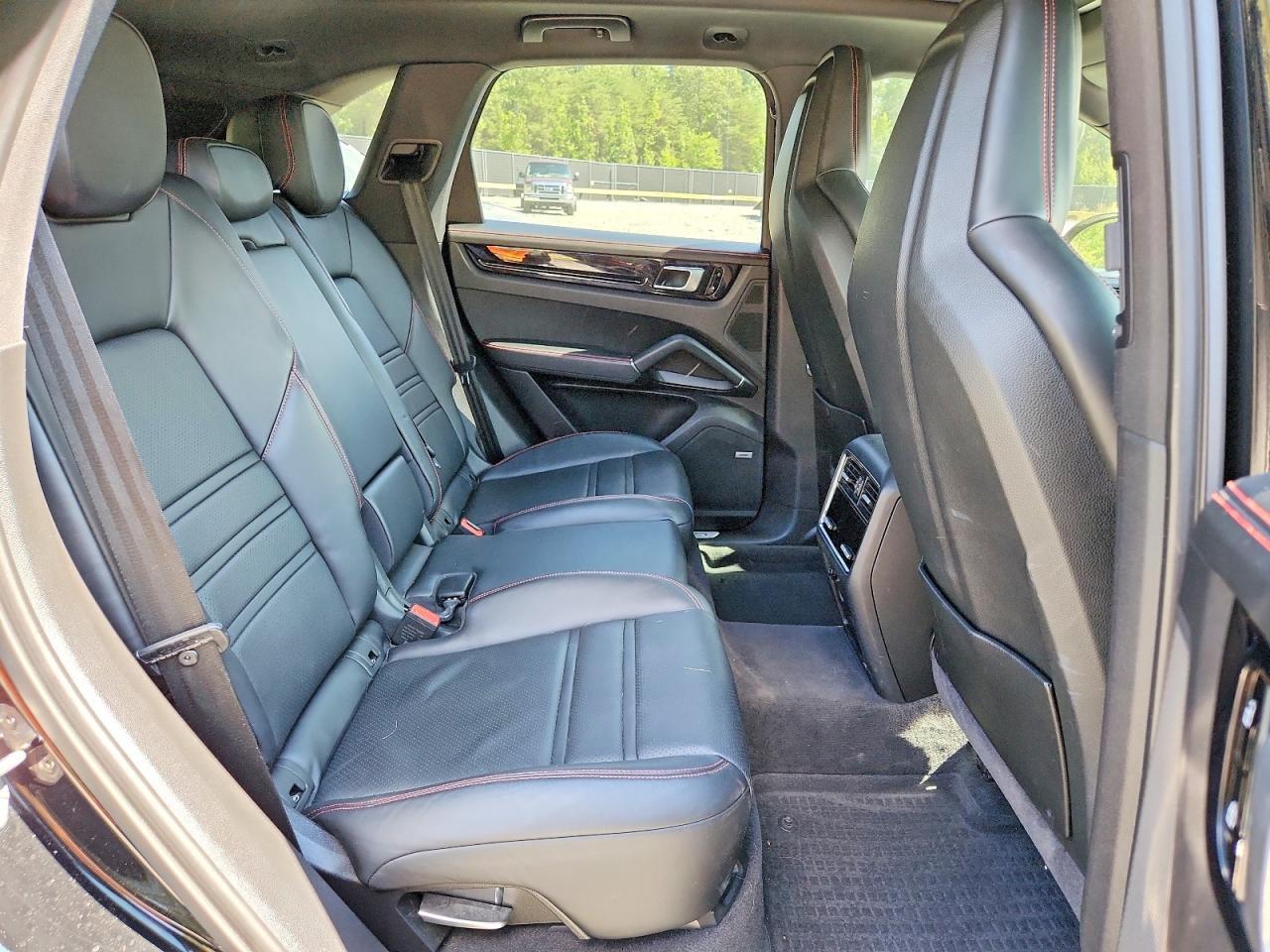 2019 Porsche Cayenne - zdjęcie 11
