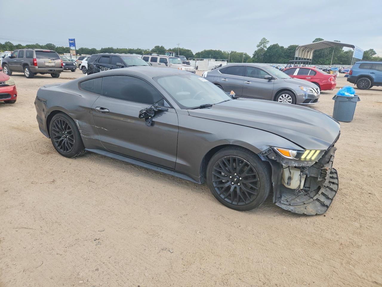 2016 Ford Mustang - zdjęcie 4