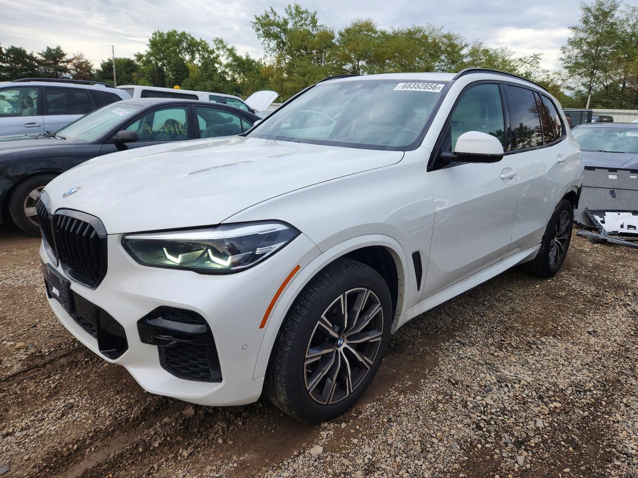 2022 BMW X5 xDrive40I - zdjęcie główne
