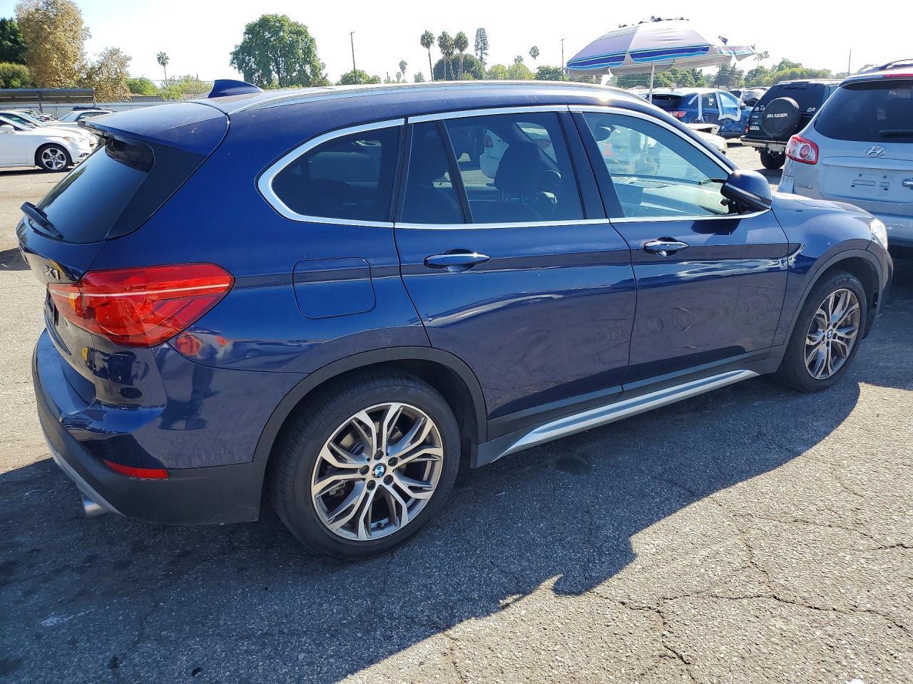 2016 BMW X1 xDrive28I - zdjęcie 3