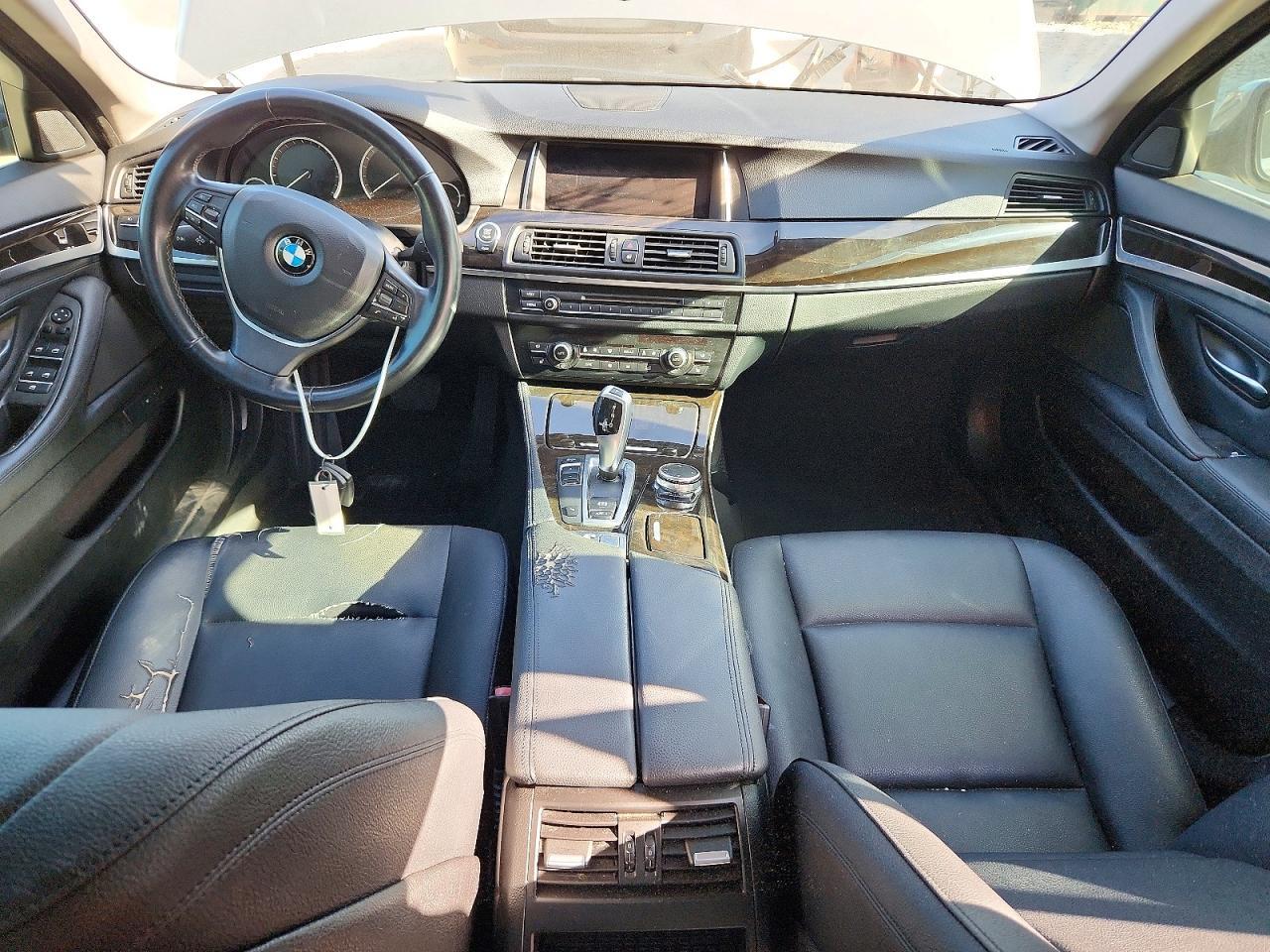 2015 BMW 528 I - zdjęcie 8