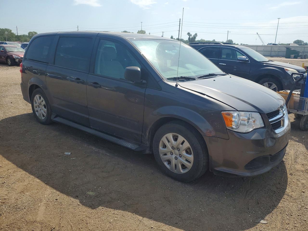 2016 Dodge Grand Caravan Se - zdjęcie 4