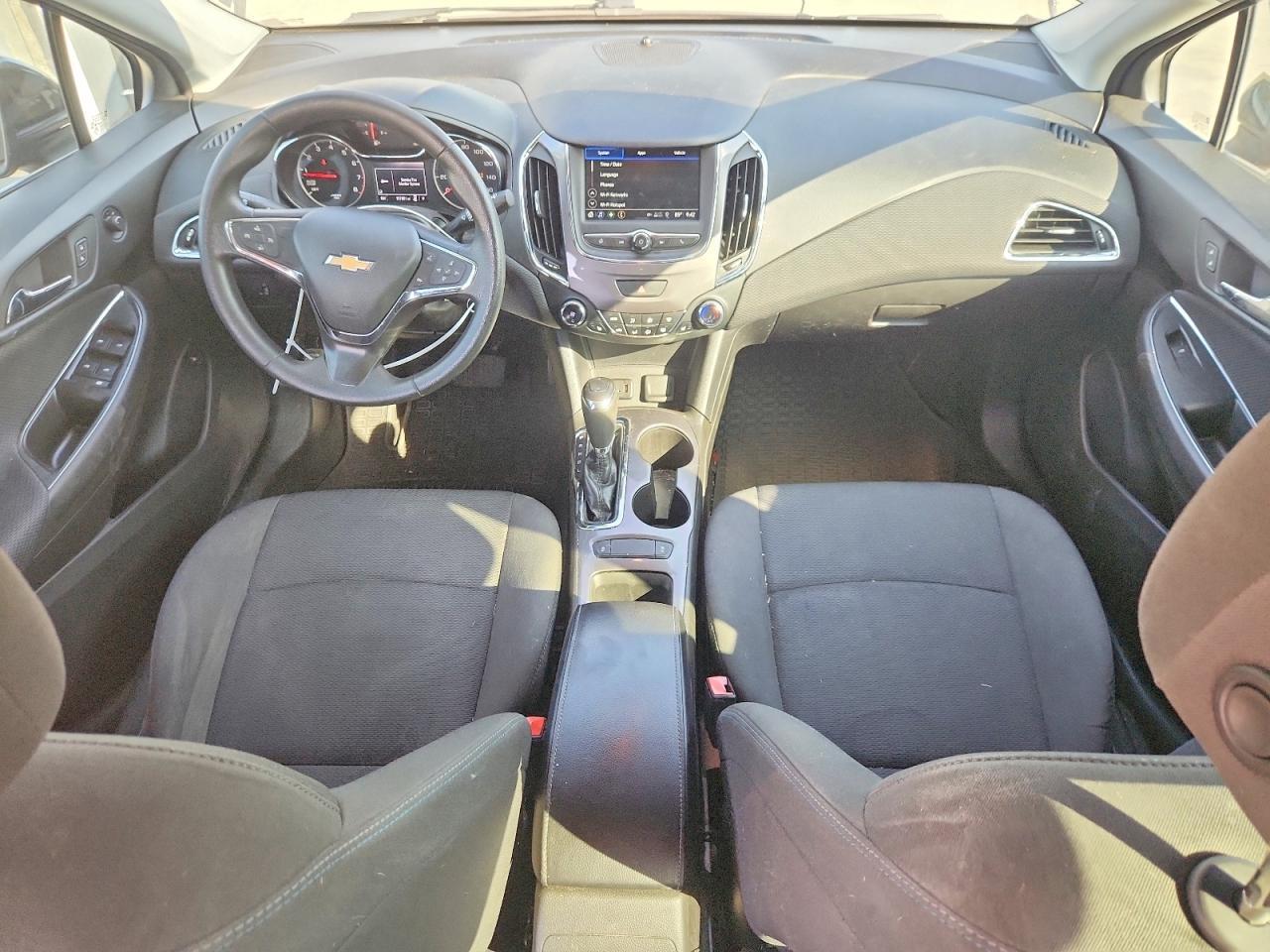 2019 Chevrolet Cruze Lt - zdjęcie 8