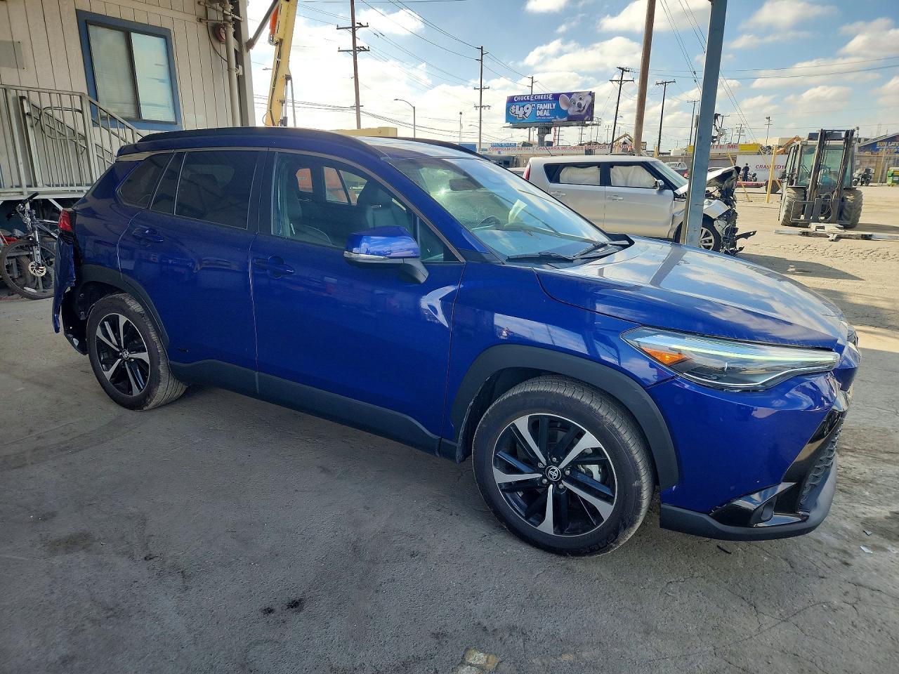 2023 Toyota Corolla Cross Hybrid Xse - zdjęcie 4