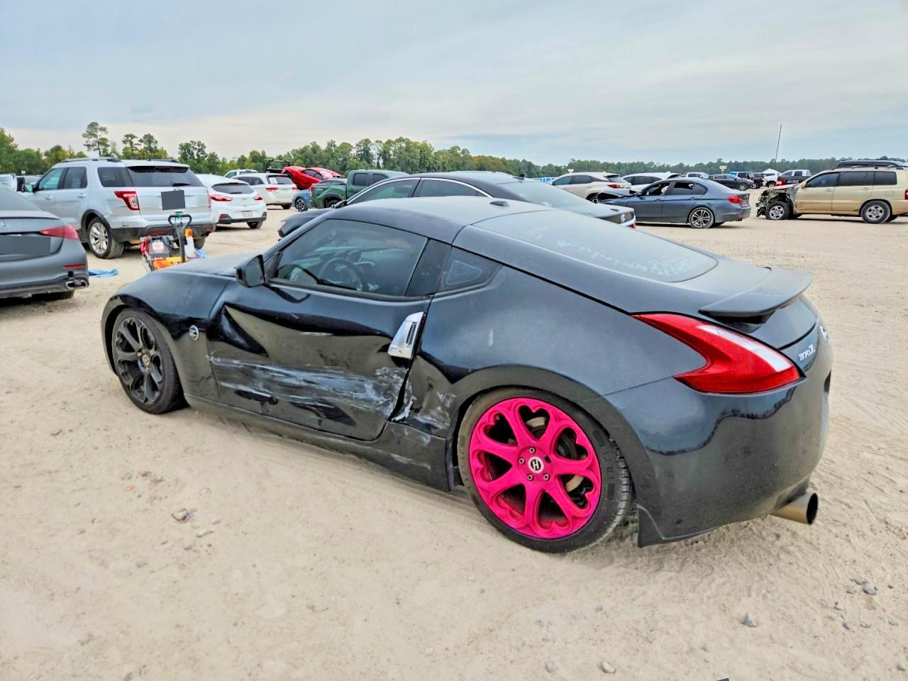 2016 Nissan 370Z Touring - zdjęcie 2