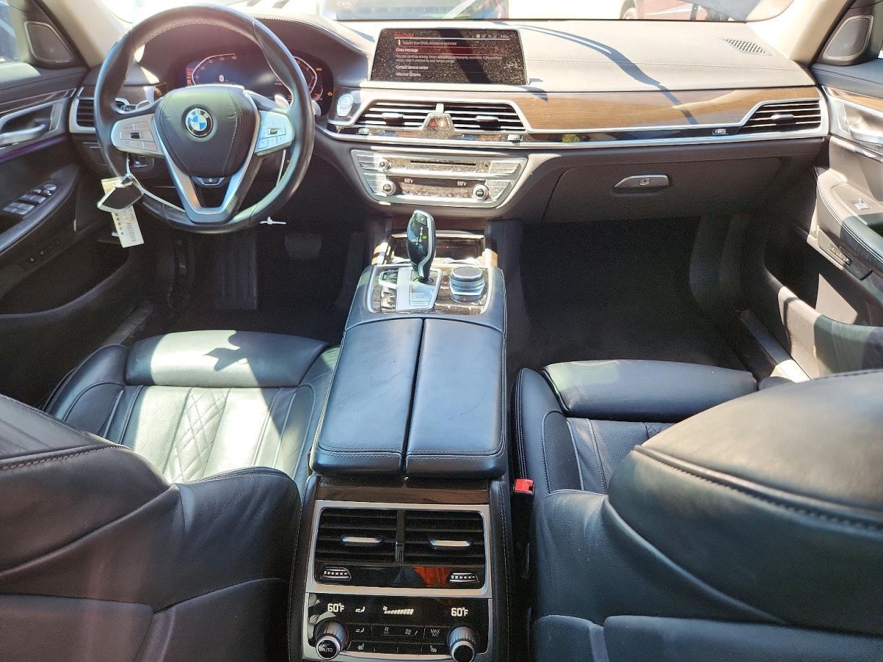 2020 BMW 740 I - zdjęcie 8