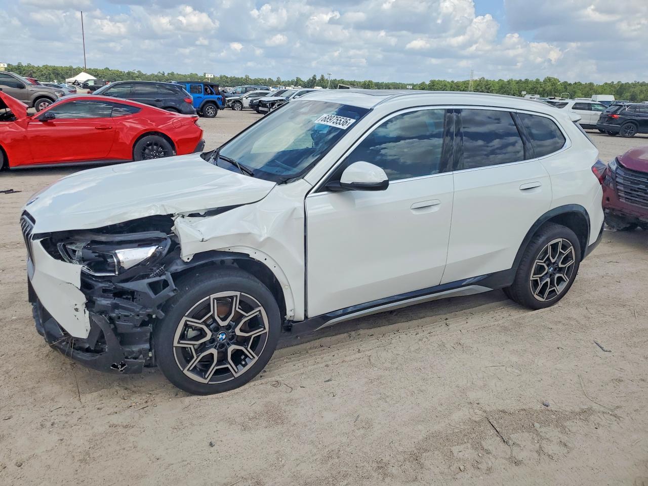 BMW X1 - zdjęcie 1