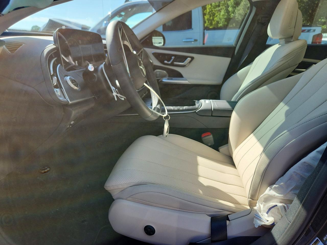 2026 Mercedes-Benz E 450 4Matic - zdjęcie 7