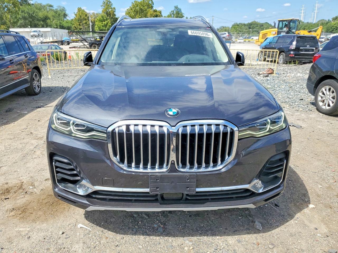 2022 BMW X7 xDrive40I - zdjęcie 5