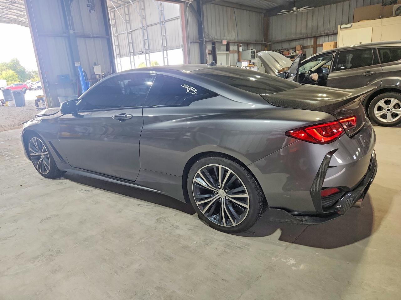 2019 Infiniti Q60 3.0T Luxe - zdjęcie 2