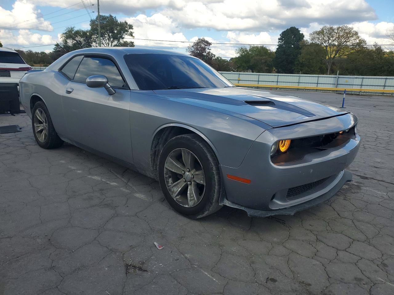 2018 Dodge Challenger Sxt - zdjęcie 4