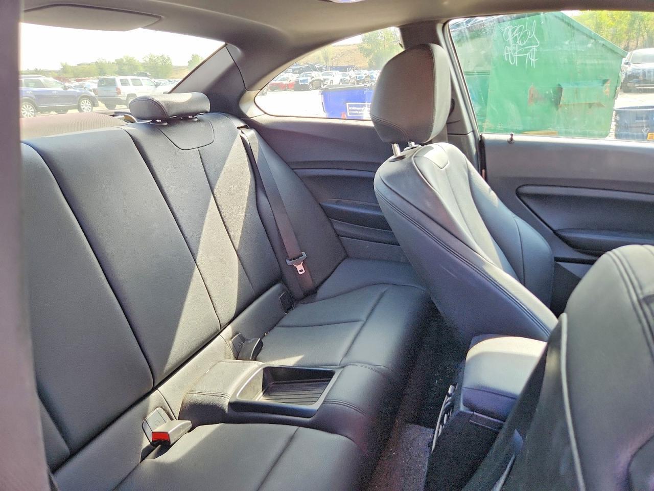 2015 BMW Seria 2 Coupe M235i - zdjęcie 10