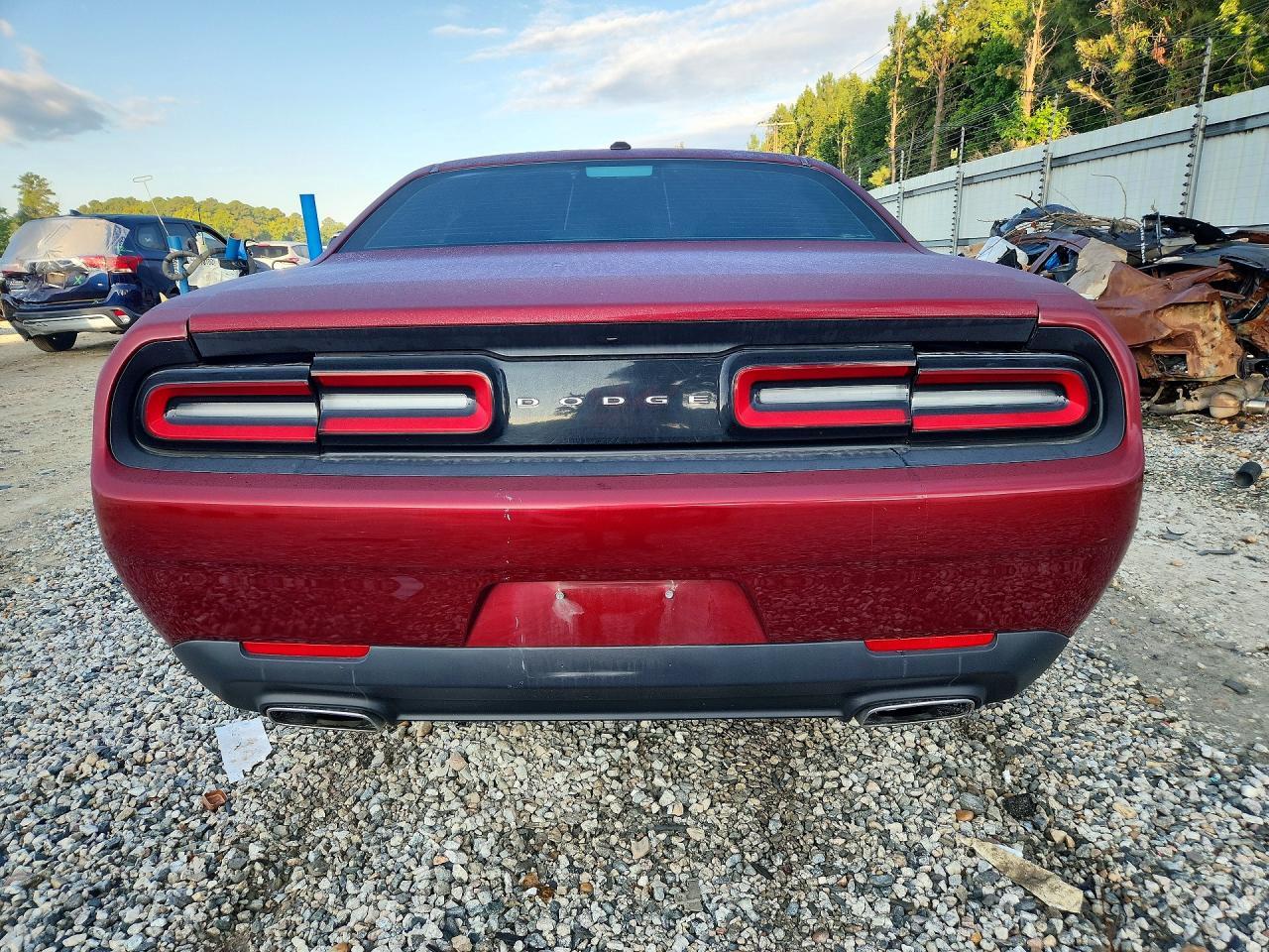 2017 Dodge Challenger Sxt - zdjęcie 6