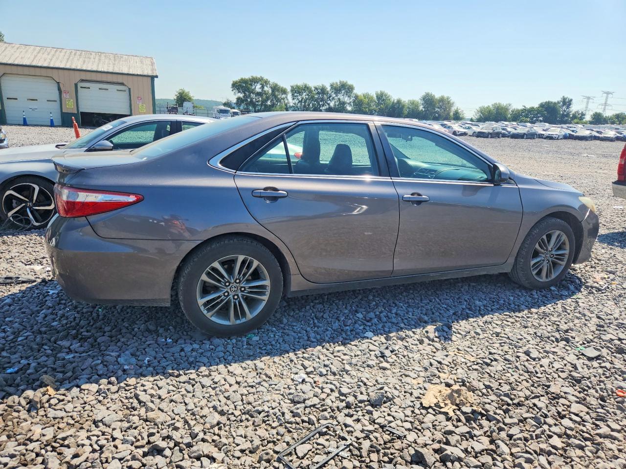 2017 Toyota Camry Se - zdjęcie 3