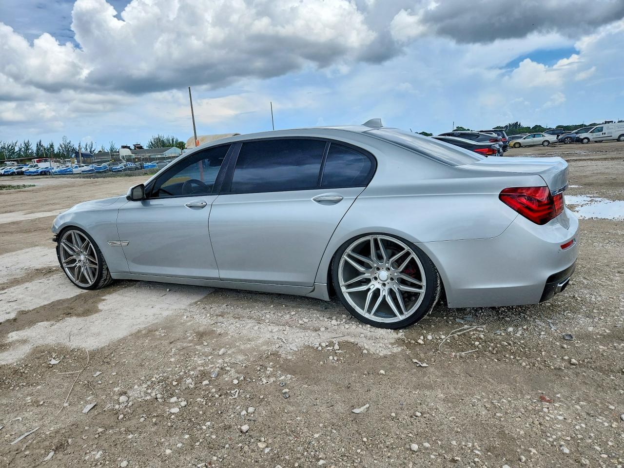 2014 BMW 740 Li - zdjęcie 2