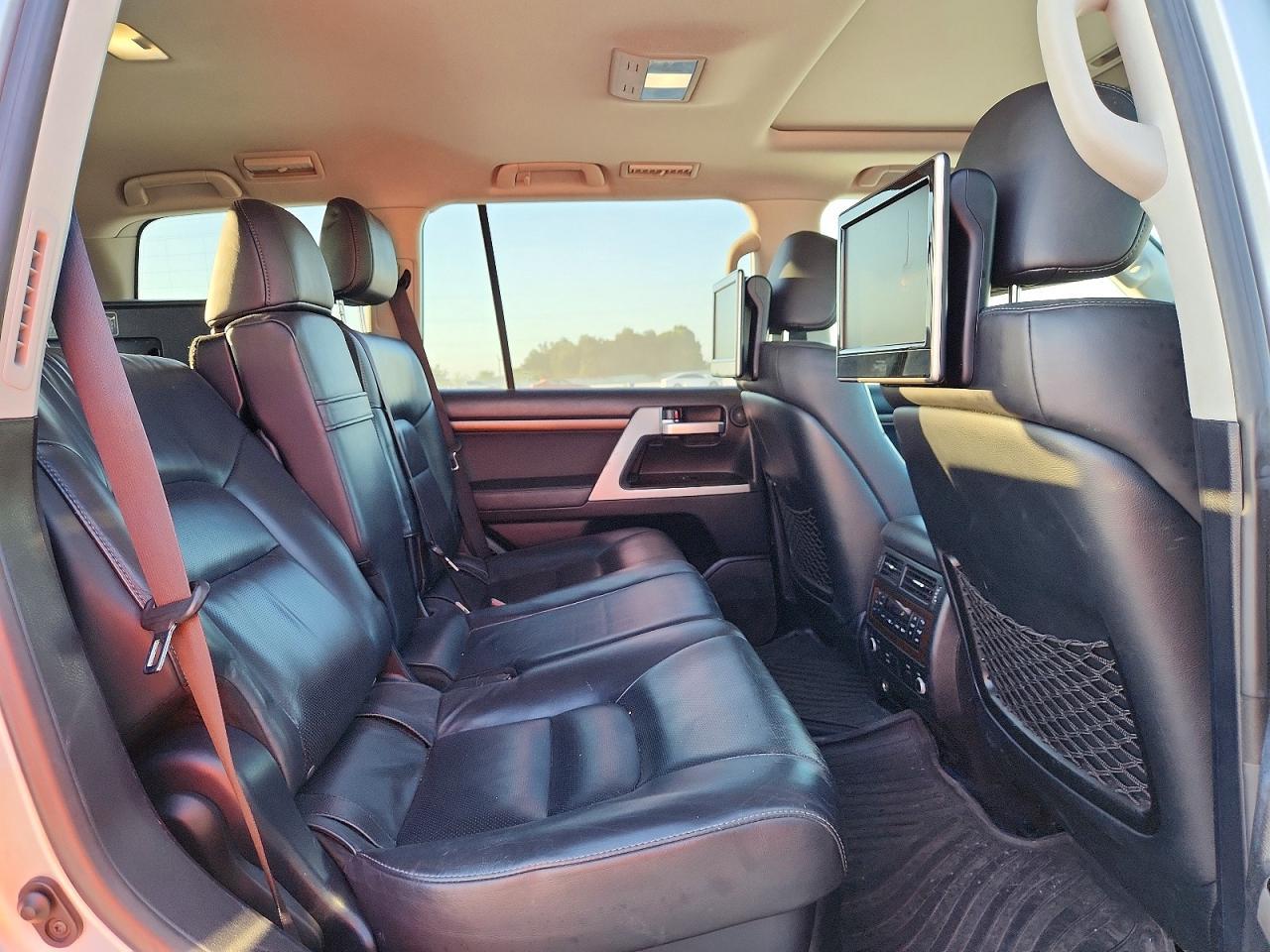 2016 Toyota Land Cruiser Base - zdjęcie 11