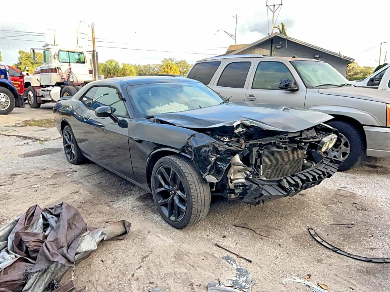 2019 Dodge Challenger Sxt - zdjęcie główne