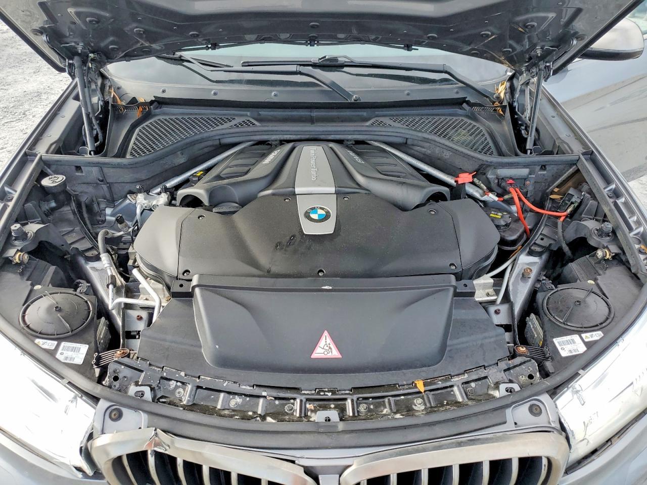2015 BMW X6 xDrive50I - zdjęcie 12