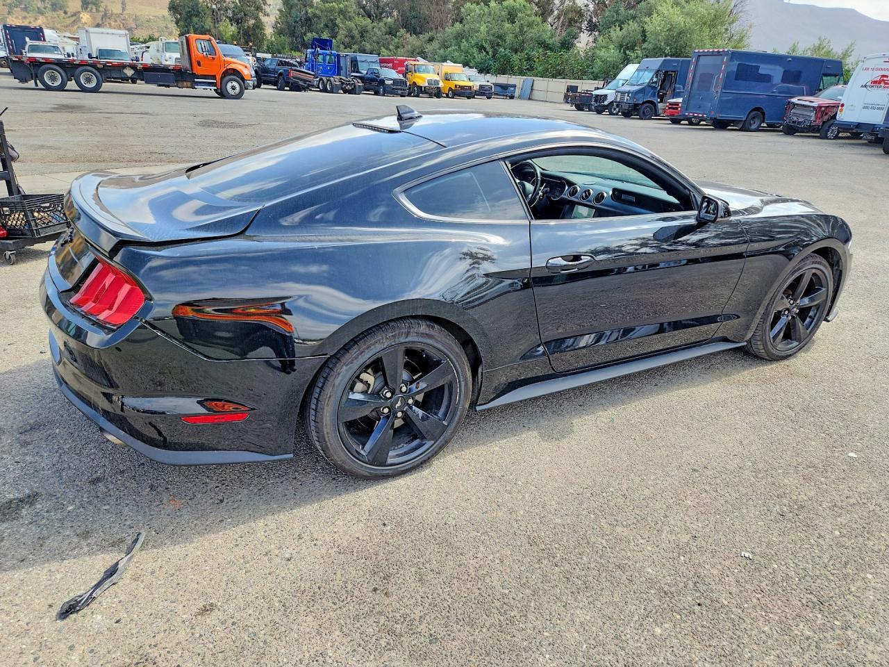 2022 Ford Mustang Mach - zdjęcie 3