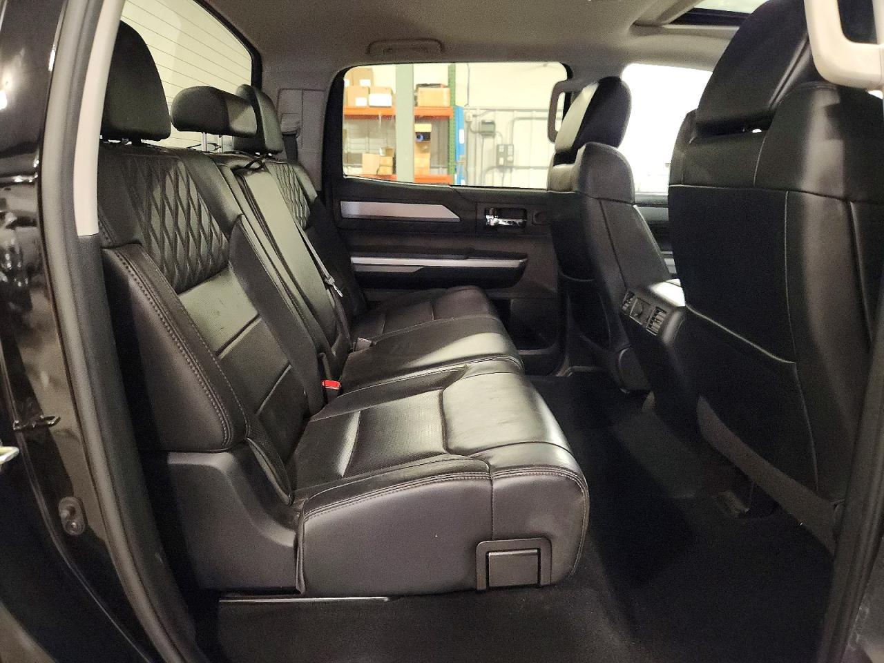 2017 Toyota Tundra Platinum - zdjęcie 10