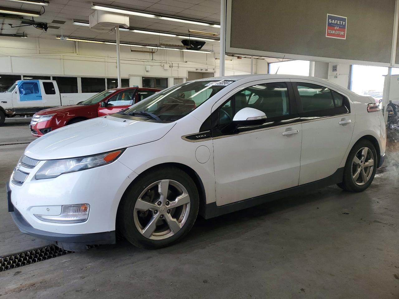 2014 Chevrolet Volt - zdjęcie główne