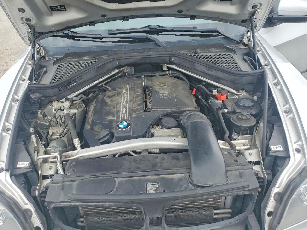 2013 BMW X5 xDrive35I - zdjęcie 12