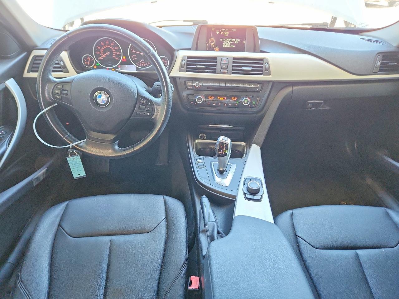2015 BMW 320 I - zdjęcie 8
