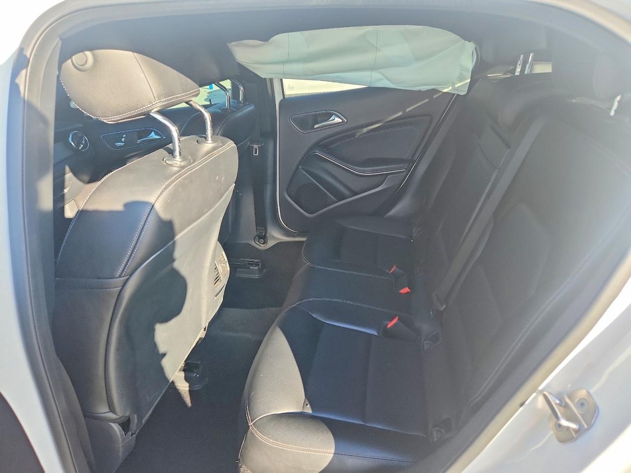 2019 Mercedes-Benz Gla 250 - zdjęcie 11