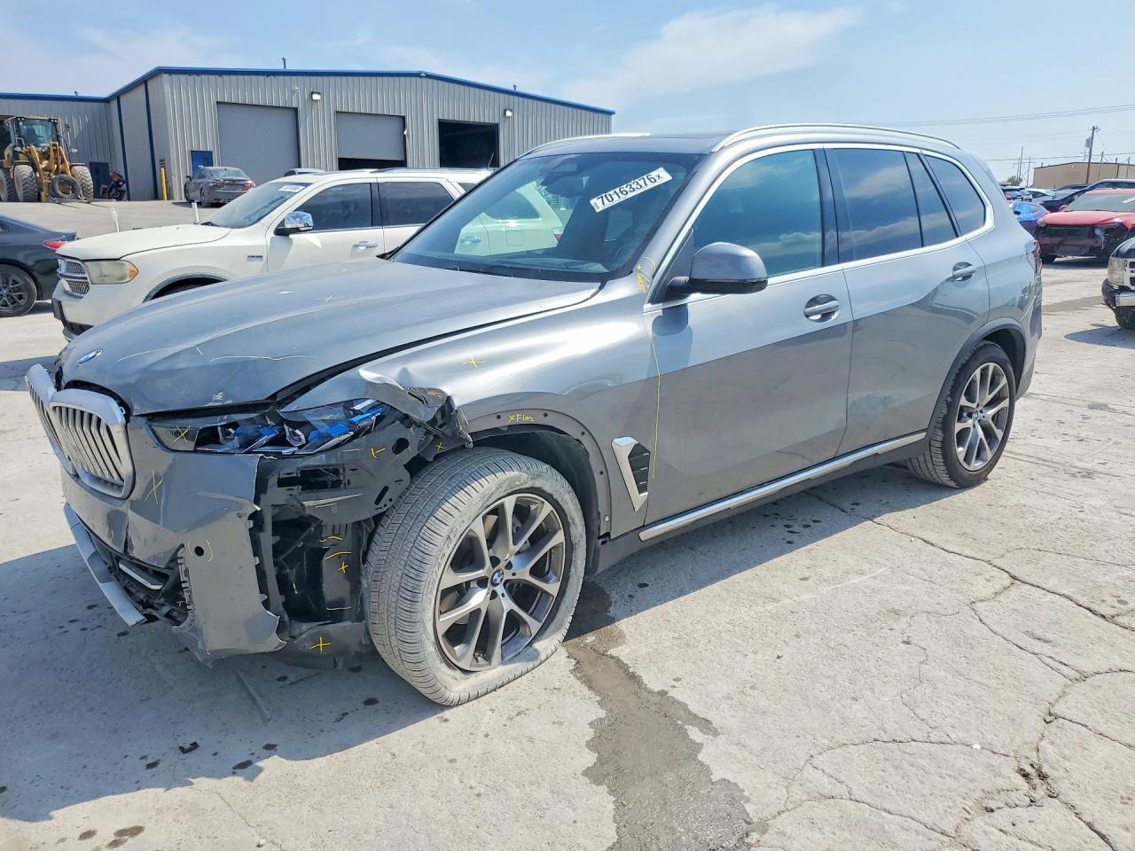 2024 BMW X5 xDrive40I - zdjęcie główne