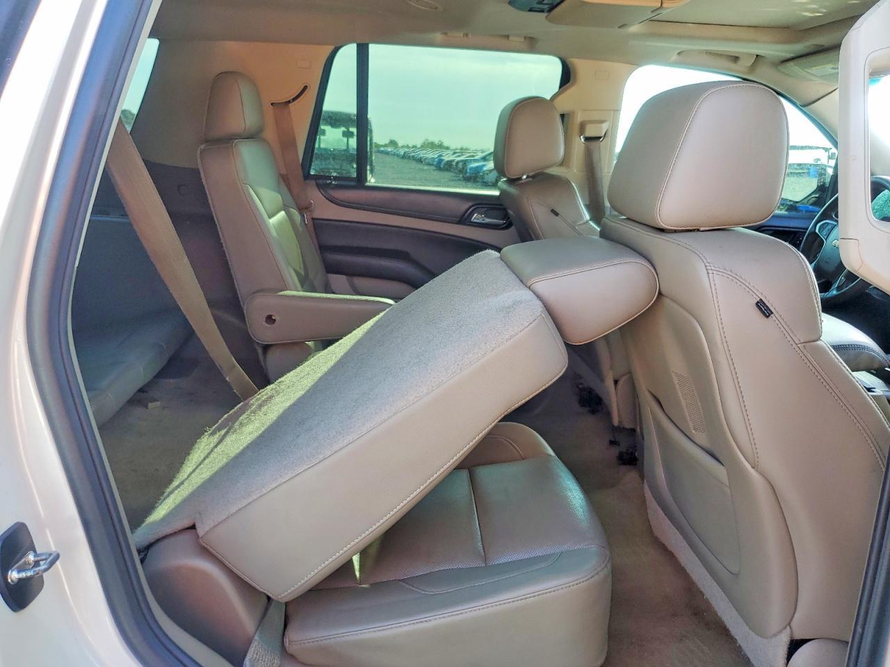 2015 Chevrolet Tahoe C1500 Ltz - zdjęcie 11