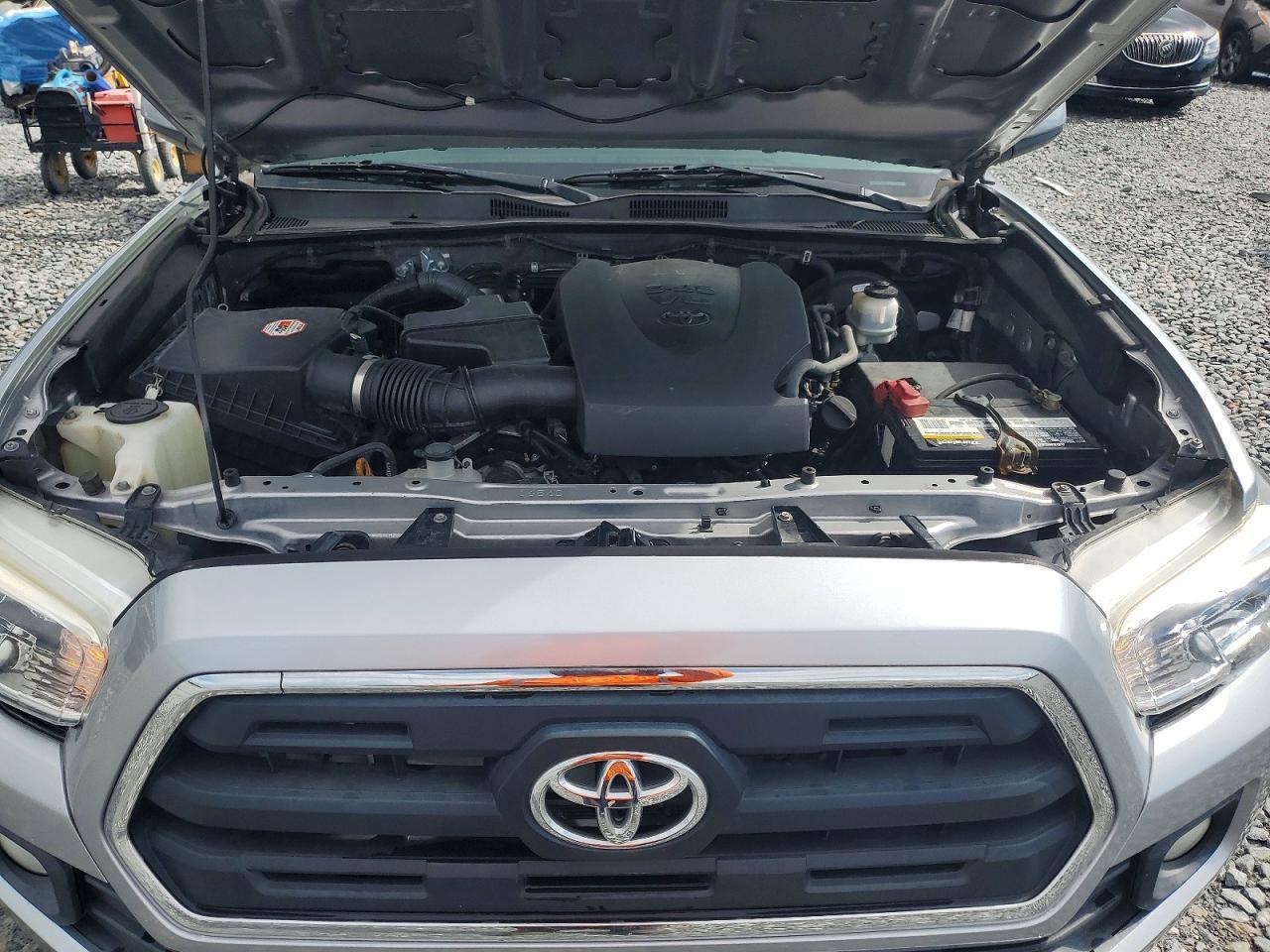 2016 Toyota Tacoma Sr5 V6 - zdjęcie 11