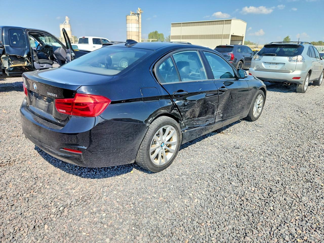 2016 BMW Seria 3 320i - zdjęcie 3