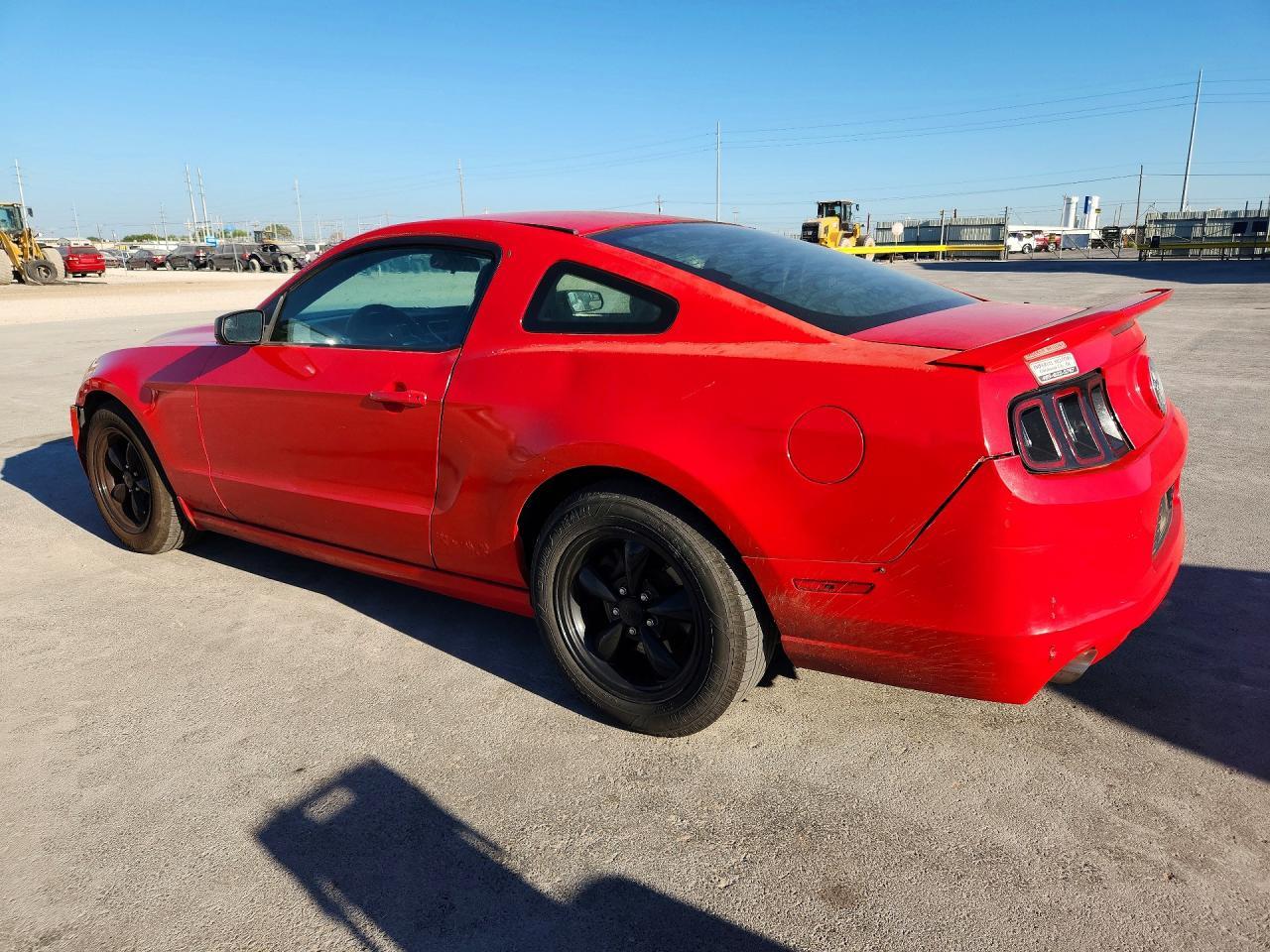 2014 Ford Mustang - zdjęcie 2