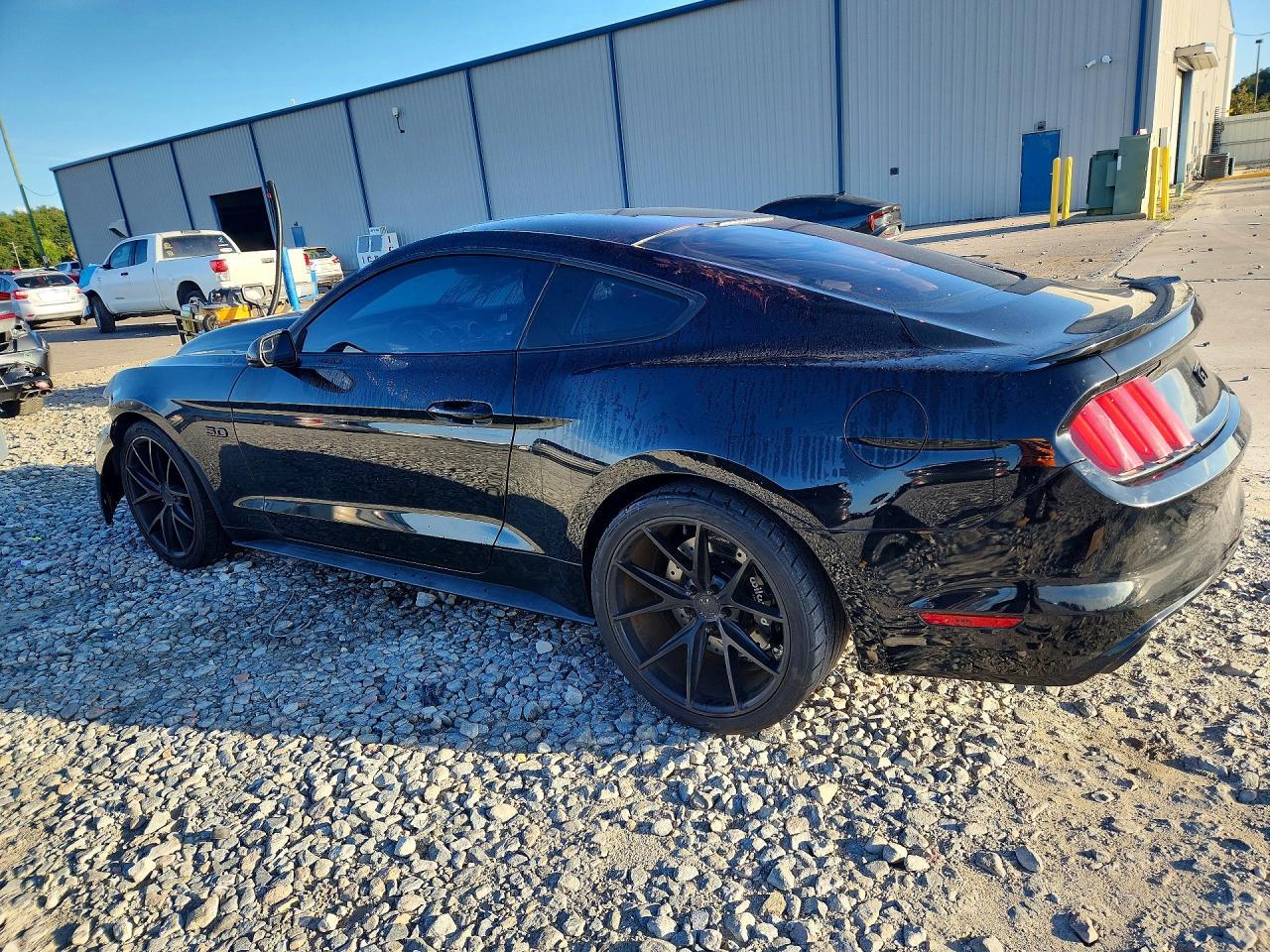 2017 Ford Mustang Gt - zdjęcie 2