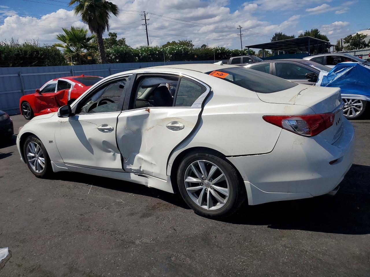 2017 Infiniti Q50 3.0T Premium - zdjęcie 2