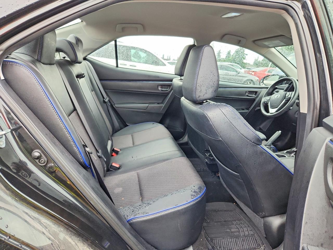 2017 Toyota Corolla Se - zdjęcie 10