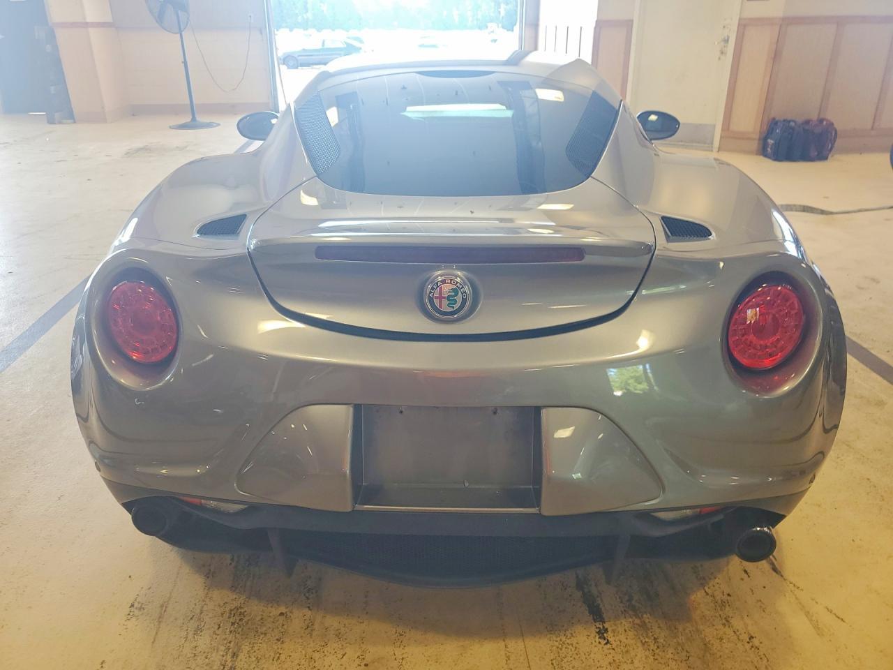 2017 Alfa Romeo 4C - zdjęcie 6