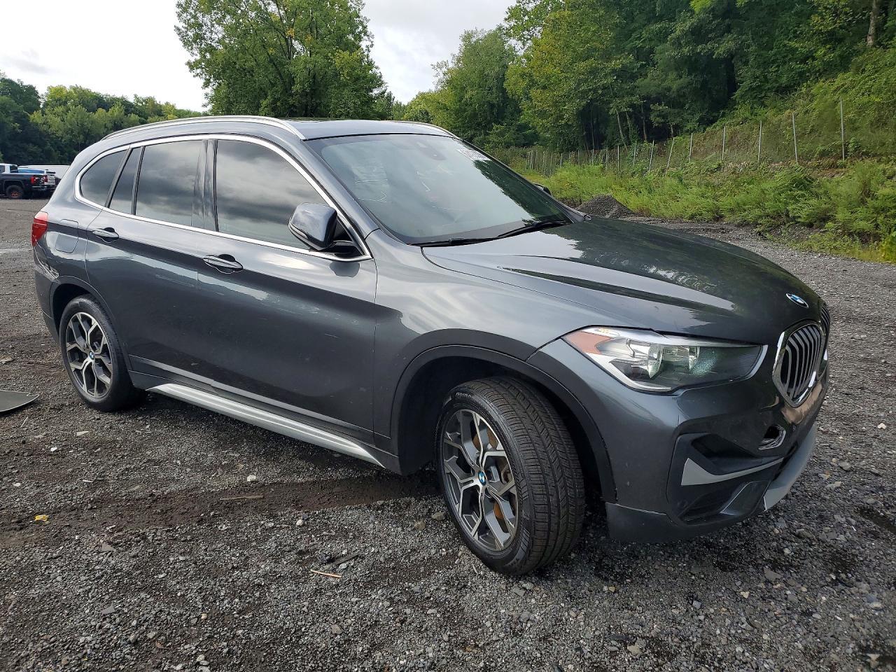 2022 BMW X1 xDrive28I - zdjęcie 4