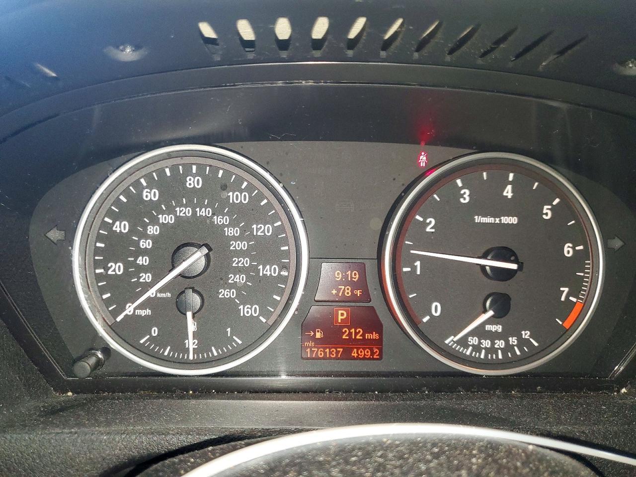 2013 BMW X5 xDrive50I - zdjęcie 9
