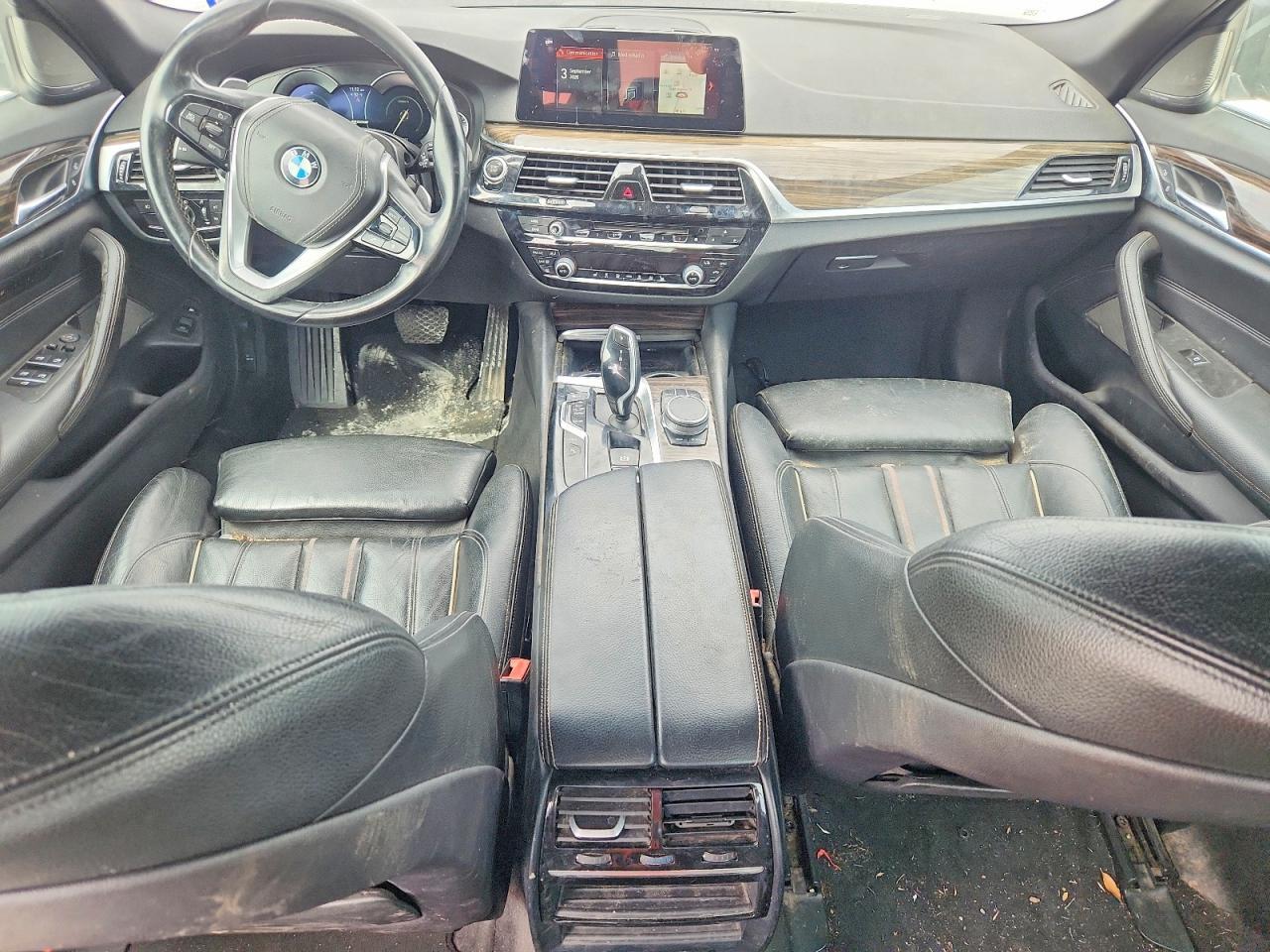 2018 BMW 530E - zdjęcie 8