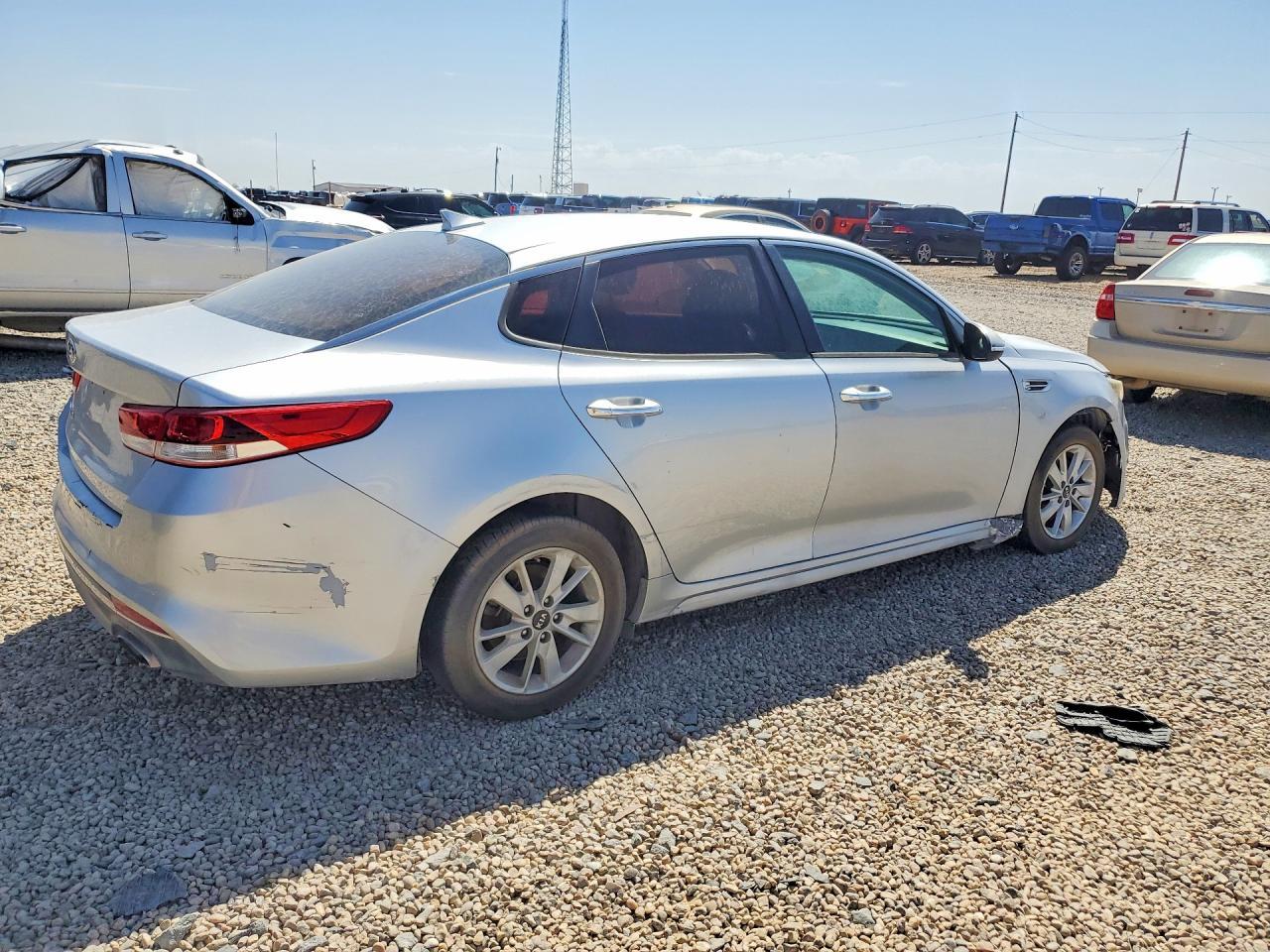 2017 Kia Optima Lx - zdjęcie 3