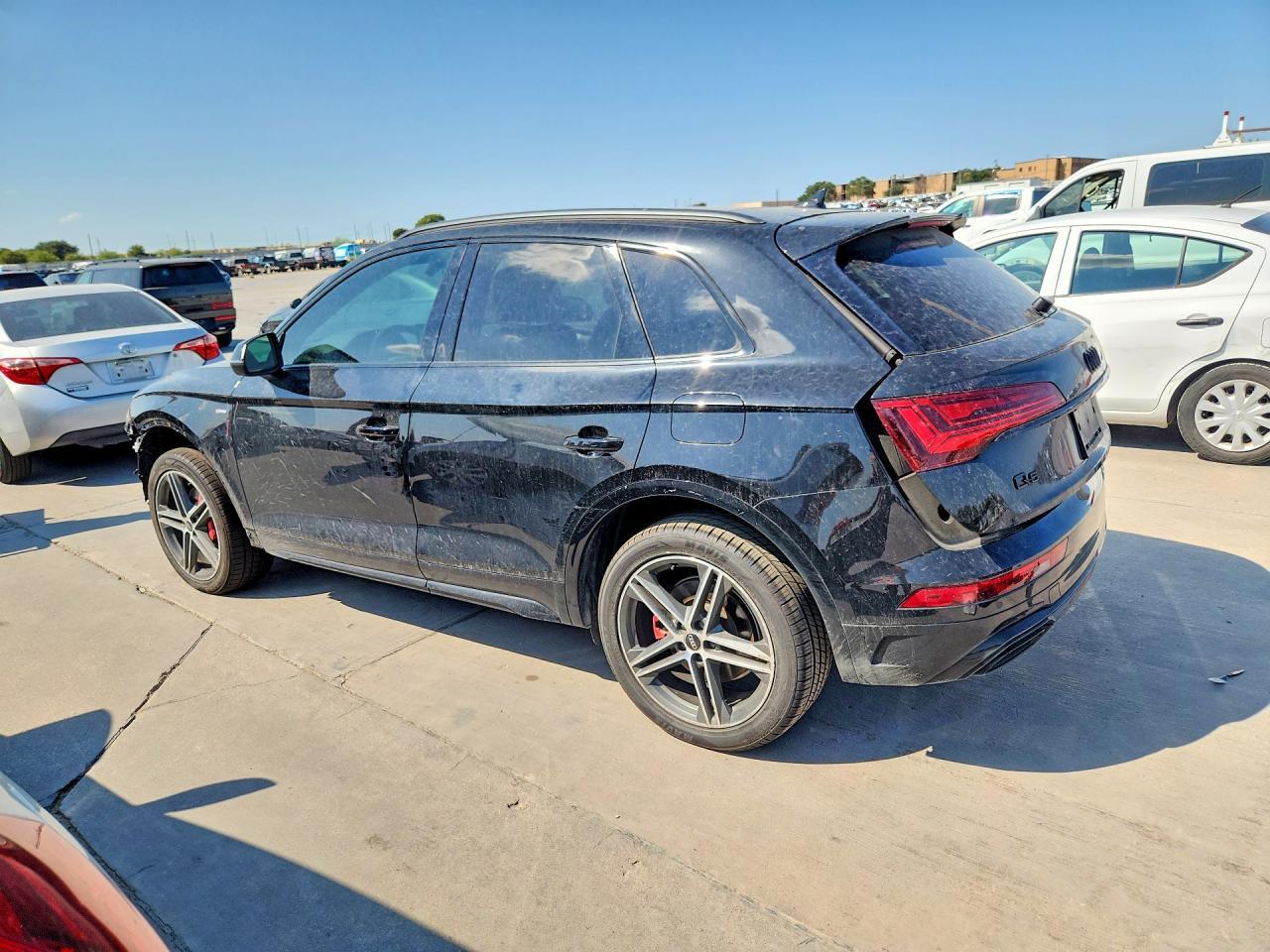 2025 Audi Q5 E Premium Plus 55 - zdjęcie 2