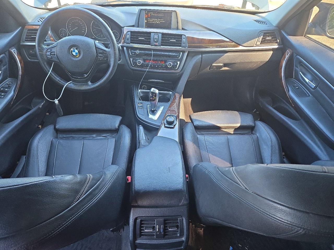 2015 BMW 320 I xDrive - zdjęcie 8