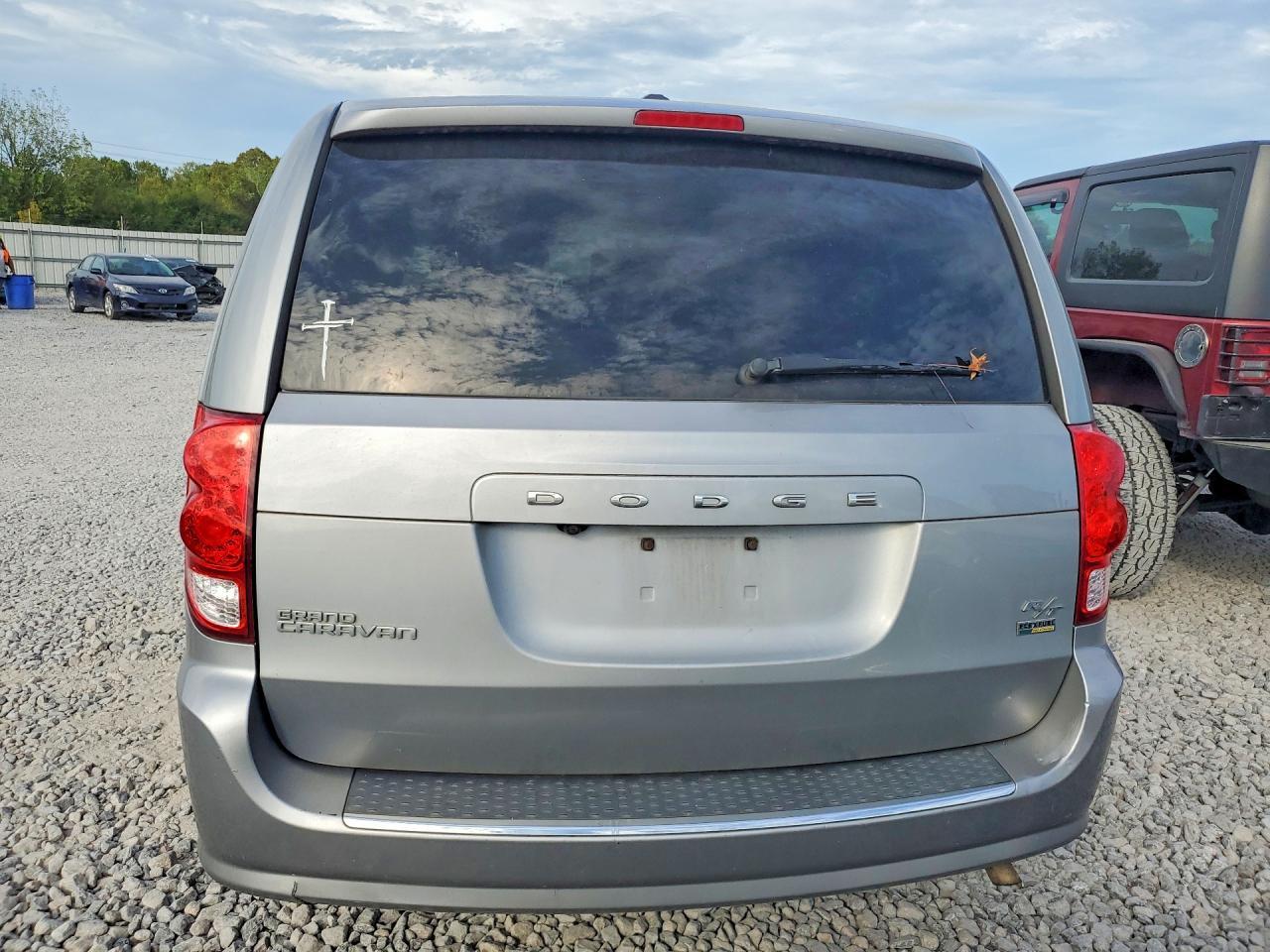 2015 Dodge Grand Caravan R/T - zdjęcie 6