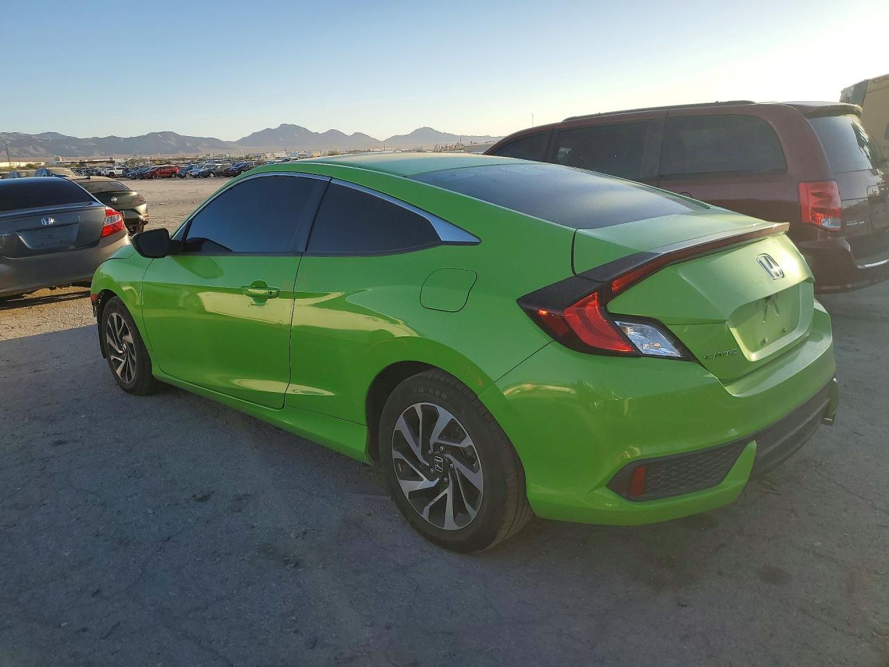 2016 Honda Civic Lx - zdjęcie 2