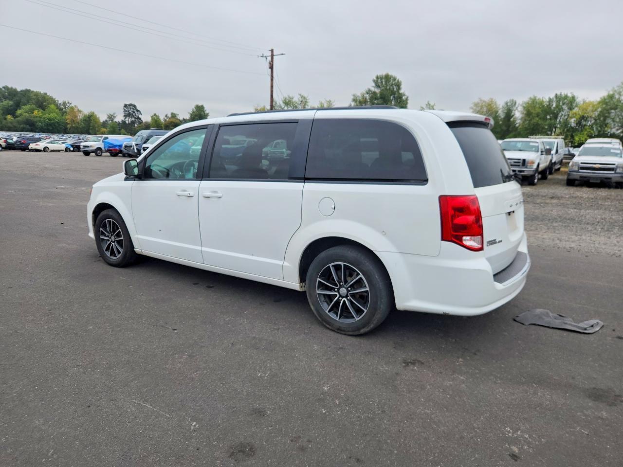 2018 Dodge Grand Caravan Gt - zdjęcie 2