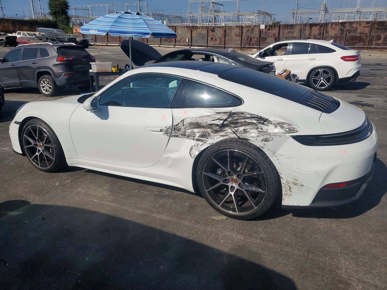 2025 Porsche 911 Carrera - zdjęcie 2
